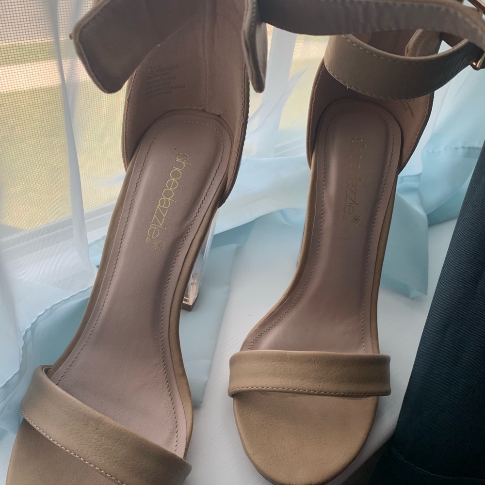 clear & tan heel